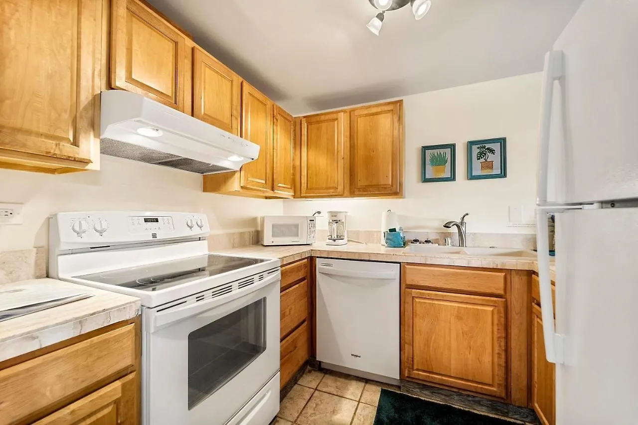 Kona Plaza 215 Villa Kailua-Kona